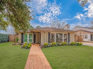 4015 Essex Ln, Houston, TX 77027