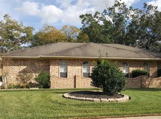 21730 Meadowhill Dr, Spring, TX 77388