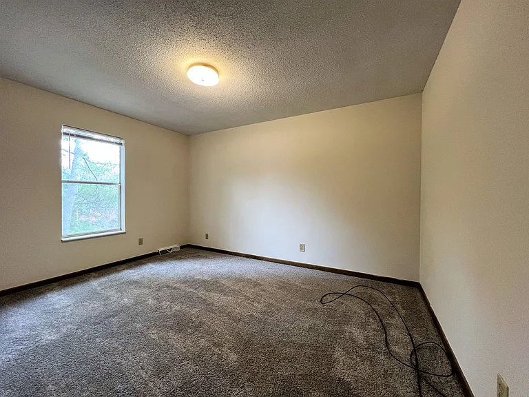 11518 Midhurst Dr — Photo 11