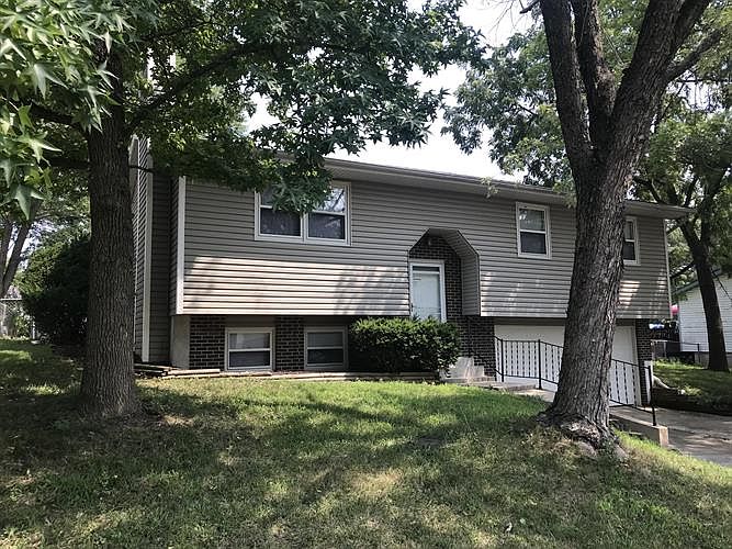1st image of 3204 Lance Dr