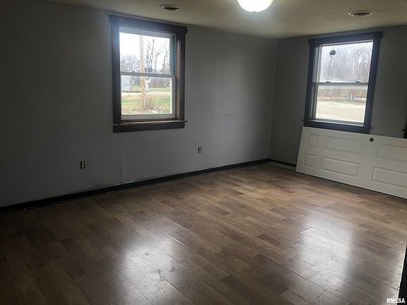 3rd image of 2800 E Keys Ave