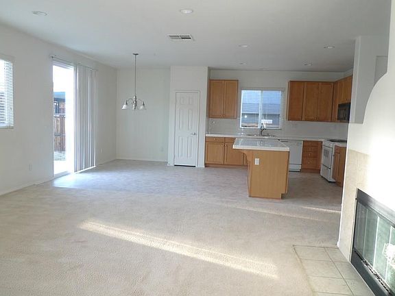 3rd image of 9586 Tanzanite Ave