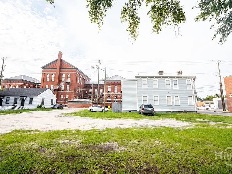 1313 Whitaker St #C — Photo 4