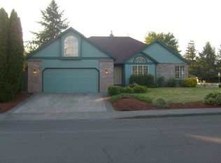 593 NE Goldie Dr, Hillsboro, OR