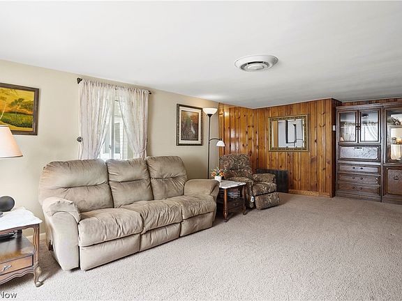 4th image of 3474 Hiwood Ave