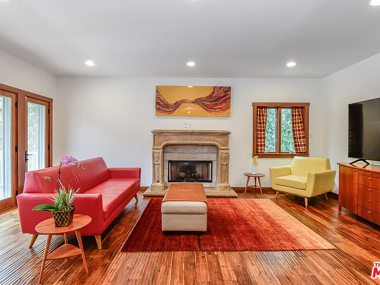 16790 Marquez Ave — Photo 15