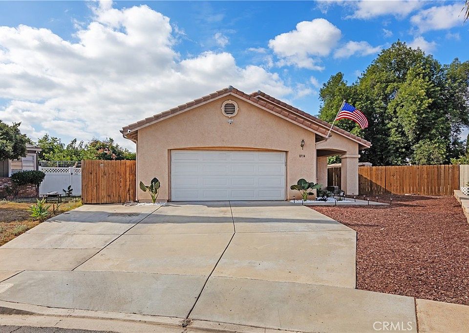 1st image of 8714 Buena Valley Dr