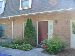 3925 Mountain View Rd, Oakwood, GA 30566