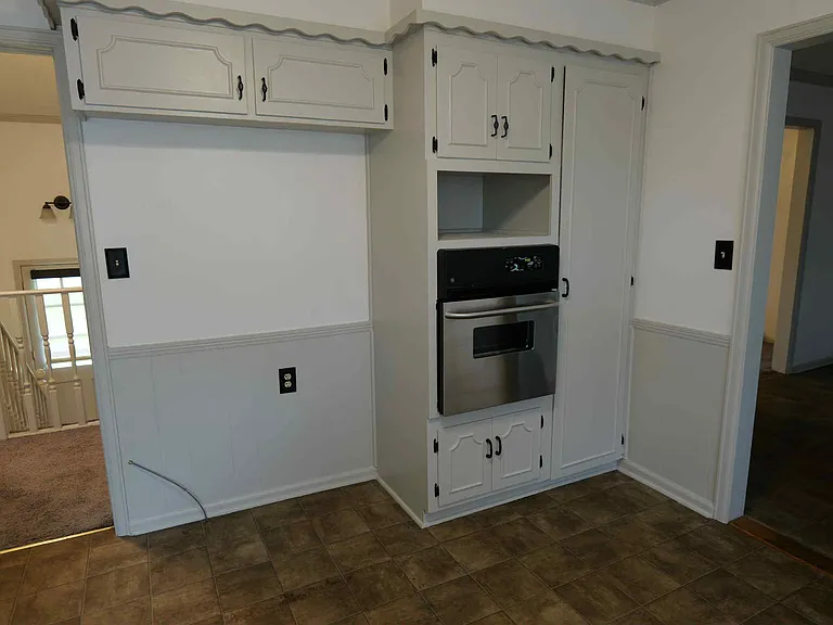 5016 Rosehill Dr — Photo 3