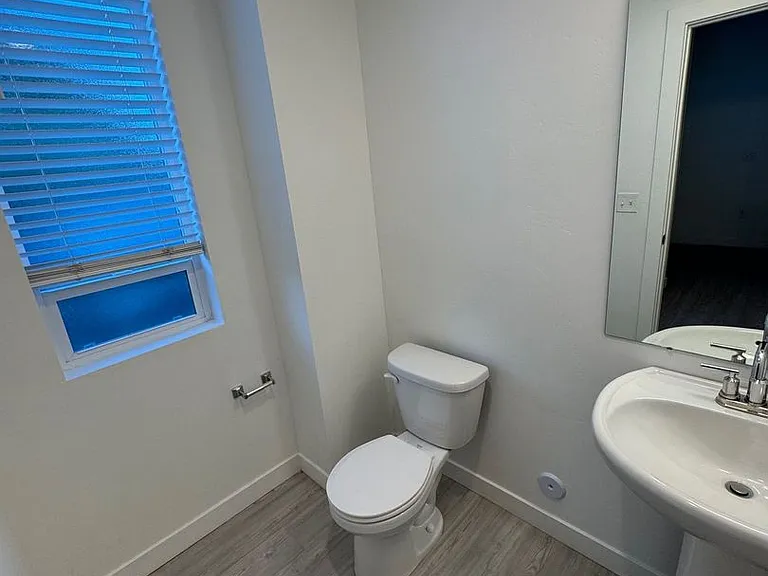 Woods Rose Townhomes — Photo 11