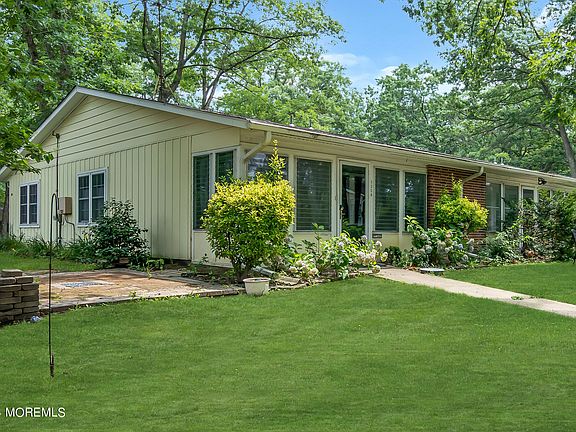 4th image of 138 A Farrington Court
