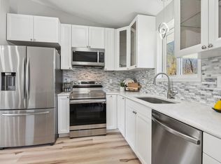 29835 Broadway St, Lindstrom, MN 55045