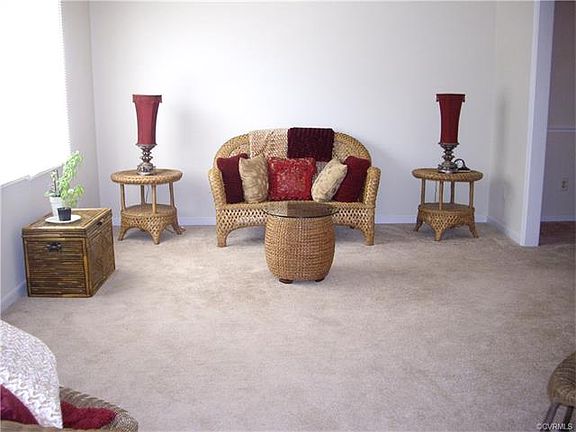 4th image of 4503 Scotlow Cir
