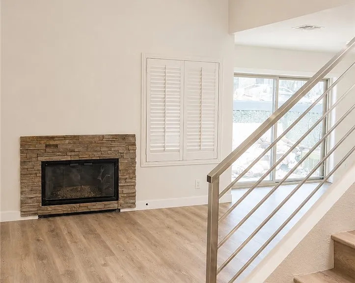 312 Shade Ln — Photo 4