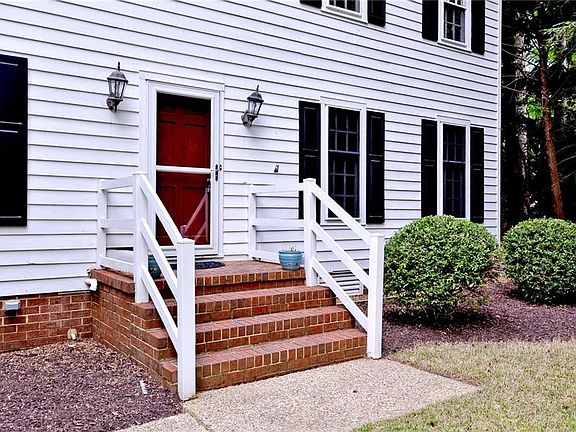 3rd image of 109 Daingerfield Rd