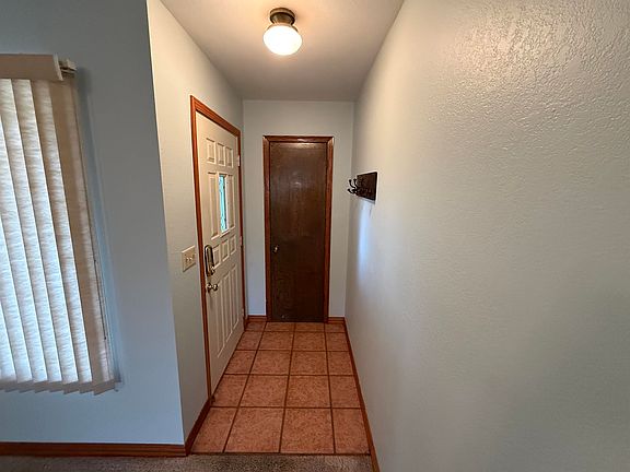 3rd image of 5109 Ridgeview Ave