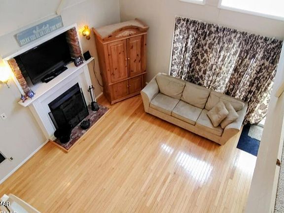 2nd image of 85 Cedarwood Ter