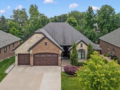 2094 Westridge Dr, Shelby Township, MI, 48316