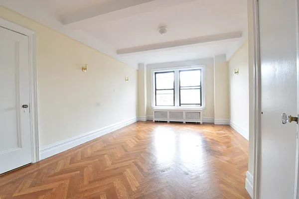Rented by (Legacy) NY Quality Living Uptown | media 8