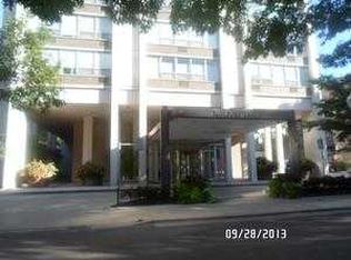 70 W Burton Pl APT 1907, Chicago, IL 60610