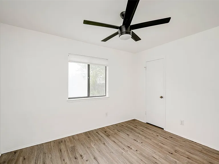 6705 Lancret Hill Dr — Photo 17