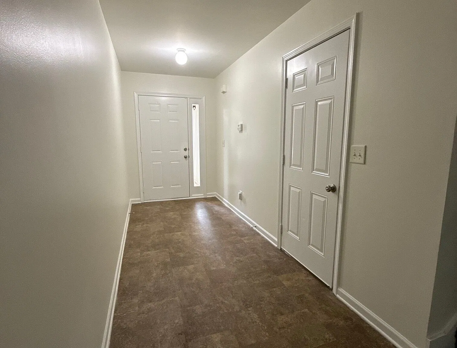 3 bed, 2.5 bath, 1704 sqft, $1,750 — Photo 2