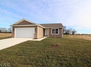 2908 Conlor Dr, Bloomington, IL 61704