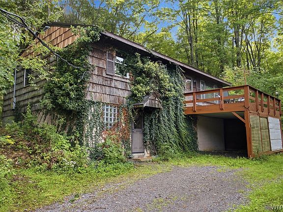 2nd image of 3344 Merle Rd