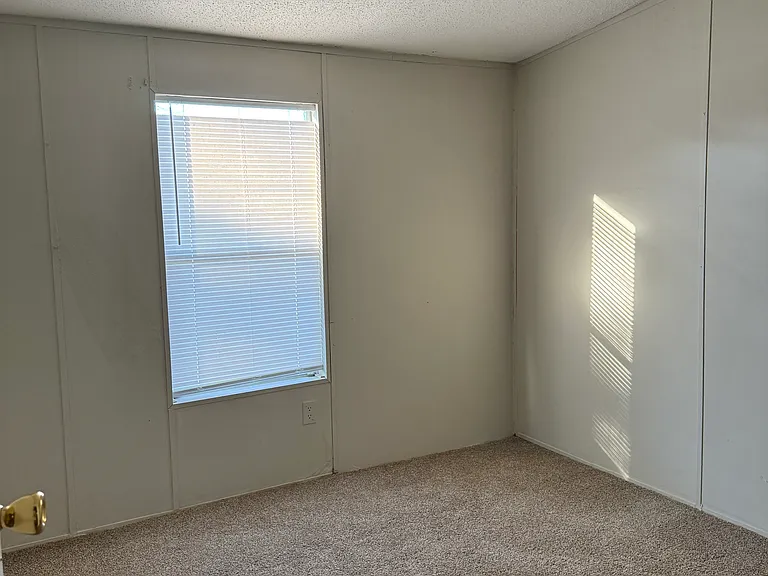 107 Bryant Rd — Photo 9