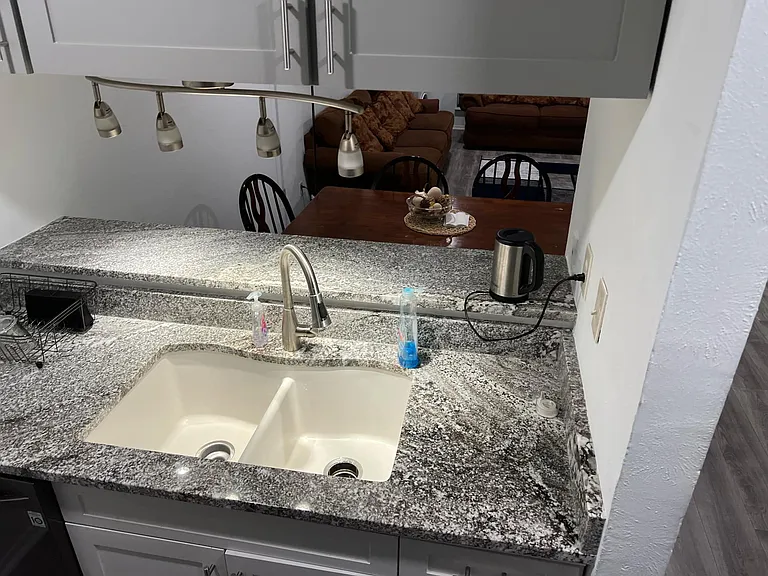 4837 Cedar Springs Rd #320 — Photo 8