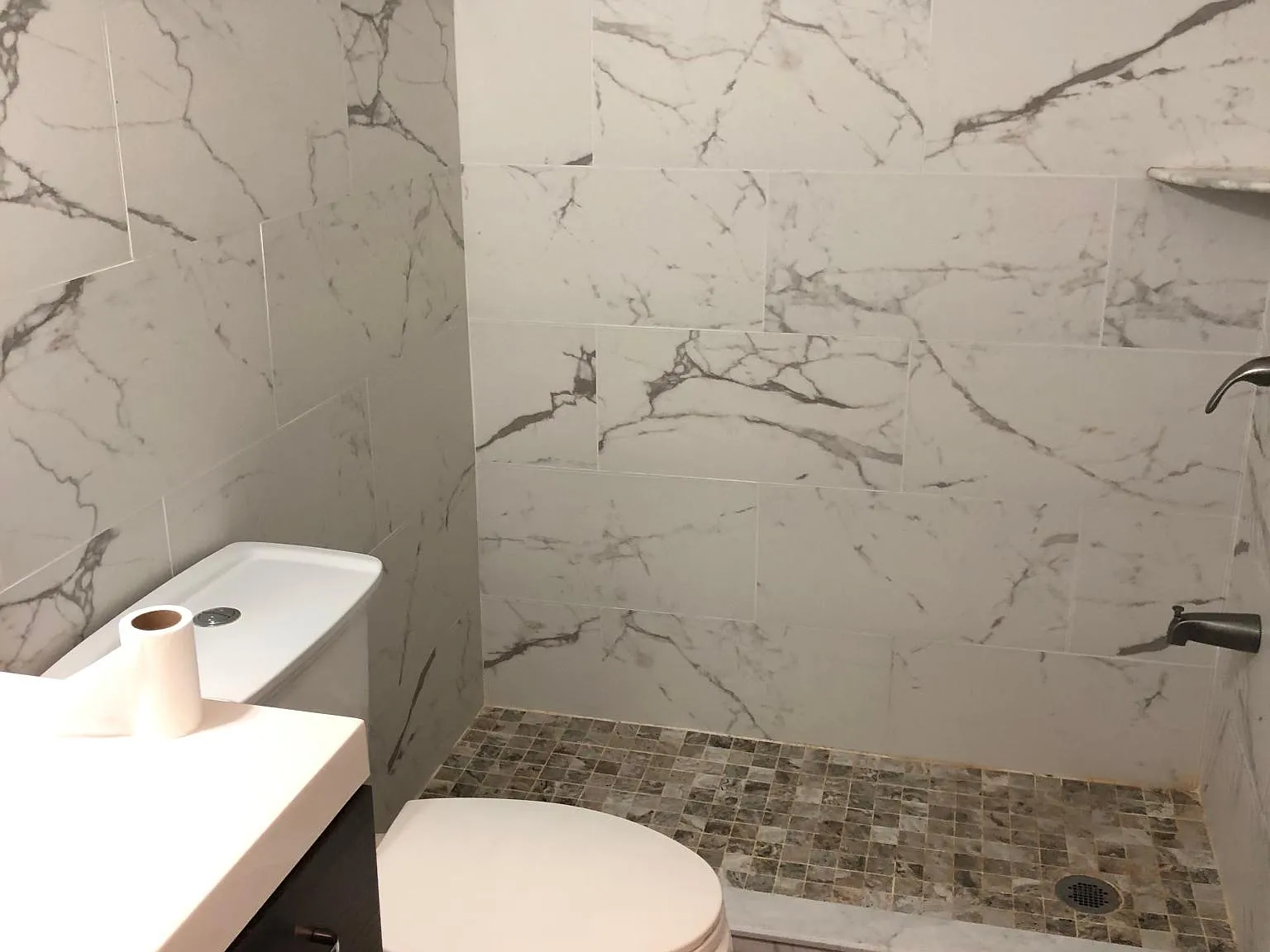 634 Tasker St — Photo 2