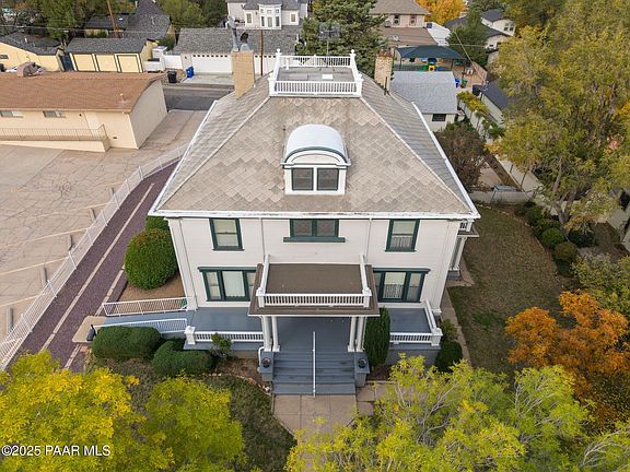 3rd image of 128 N Mount Vernon Ave