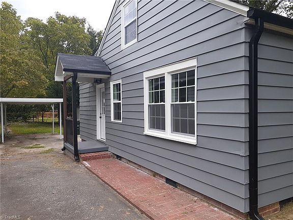 5th image of 3903 Oak Grove Ave