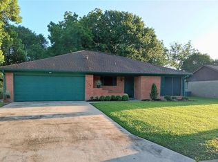 1448 Camellia Dr, Sweeny, TX 77480