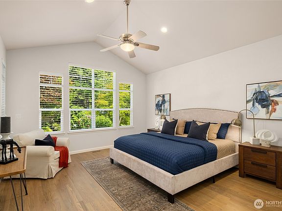 4th image of 35008 Rhododendron Drive SE