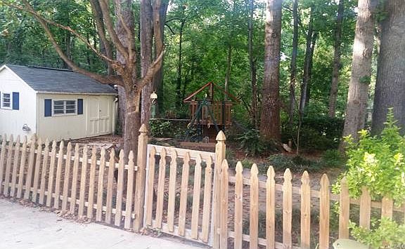 3rd image of 349 Whitethorn Dr