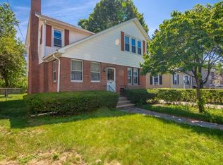 1143 Saint James Ave, Springfield, MA 01104