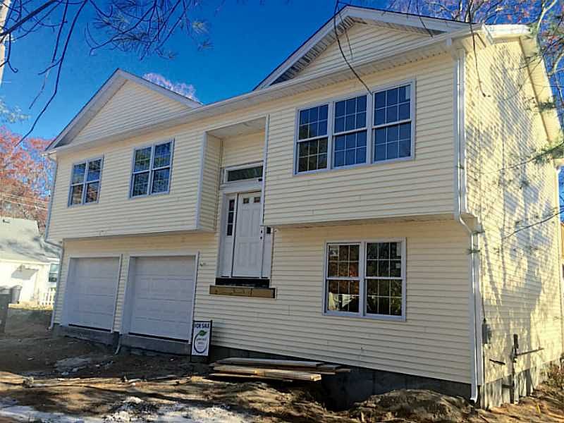 2nd image of 2 Leigh Ln