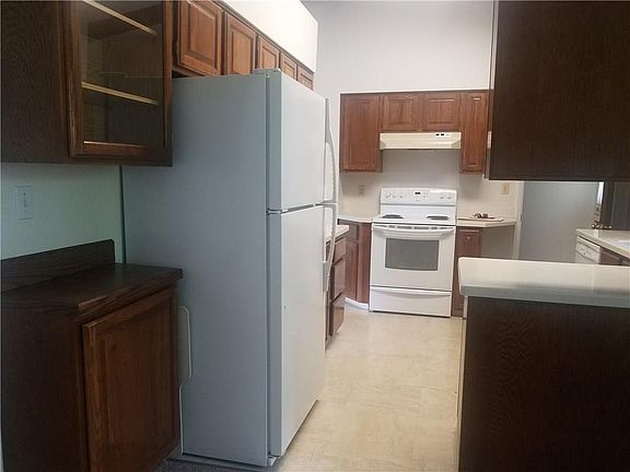 2nd image of 2120 22nd St W