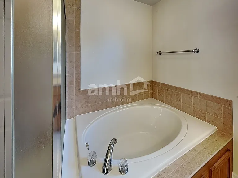11852 Altura St — Photo 13