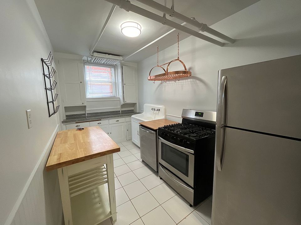 1st image of 4140 Bryant Ave S APT 5