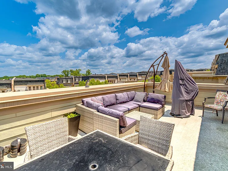 510 Overlook Park Dr #32 — Photo 52