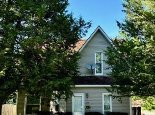 804 W 3rd St, Cameron, MO 64429