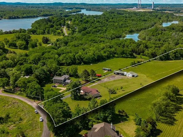 700 Newton Ln, Gallatin, TN 37066