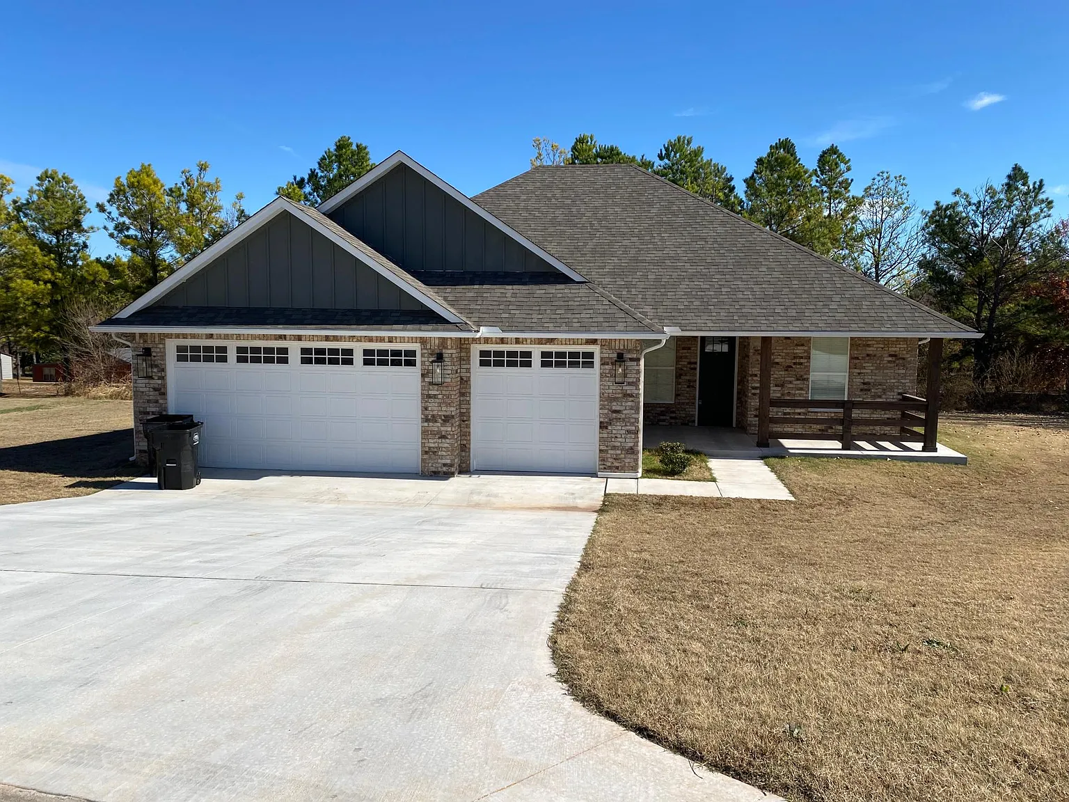 4 bed, 2000 sqft, $2,250 — Photo 2