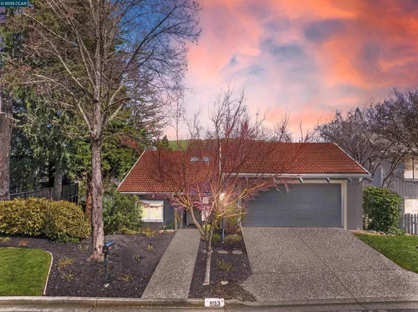 903 Augusta Dr, Moraga, CA 94556