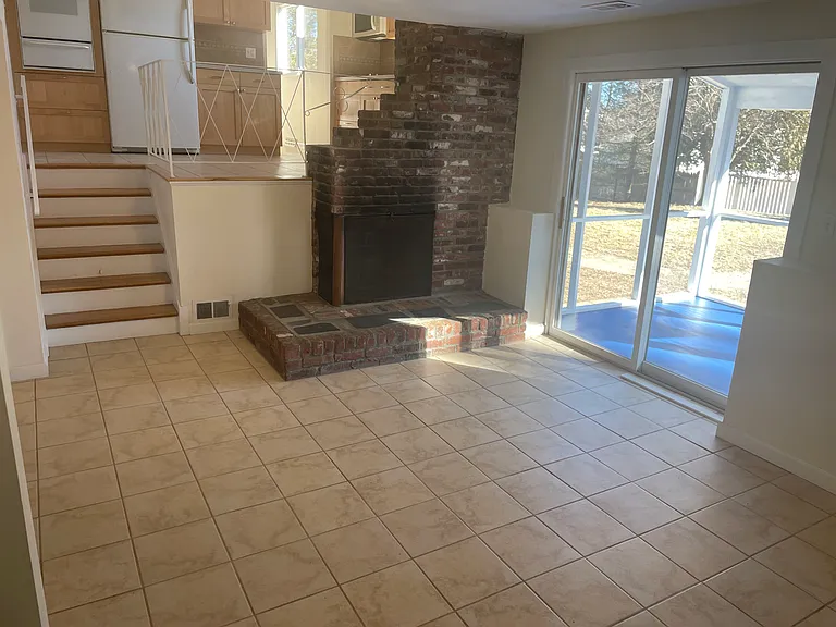 11 Debra Ln — Photo 9