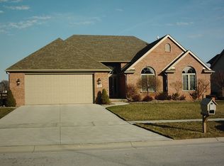 1650 Grand Bay Dr, Oregon, OH