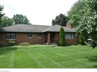 3192 Hudson Dr, Cuyahoga Falls, OH 44221