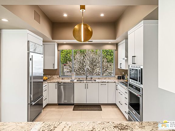 5th image of 2667 E Jacaranda Rd
